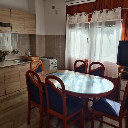 Čanj Apartments Zec מראה חיצוני תמונה